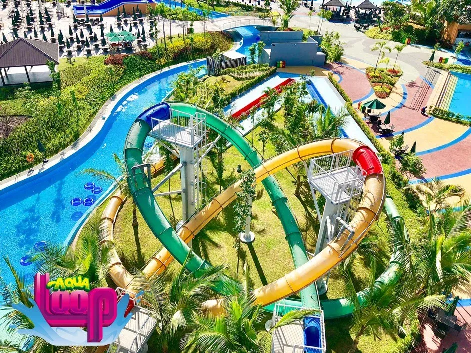 Aqua Planet 水上樂園滑水道空拍景觀