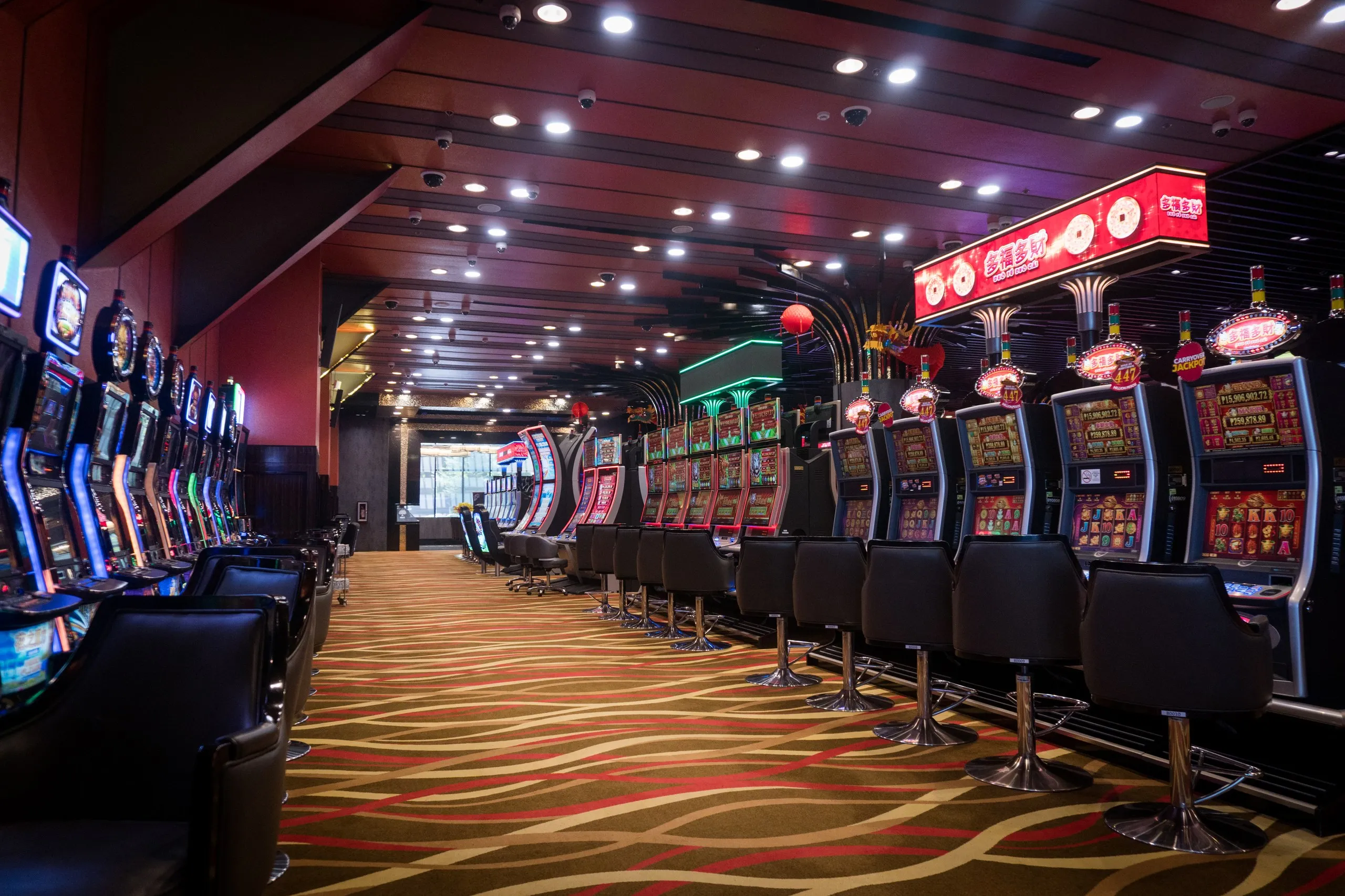 Midori Casino 娛樂機台走道